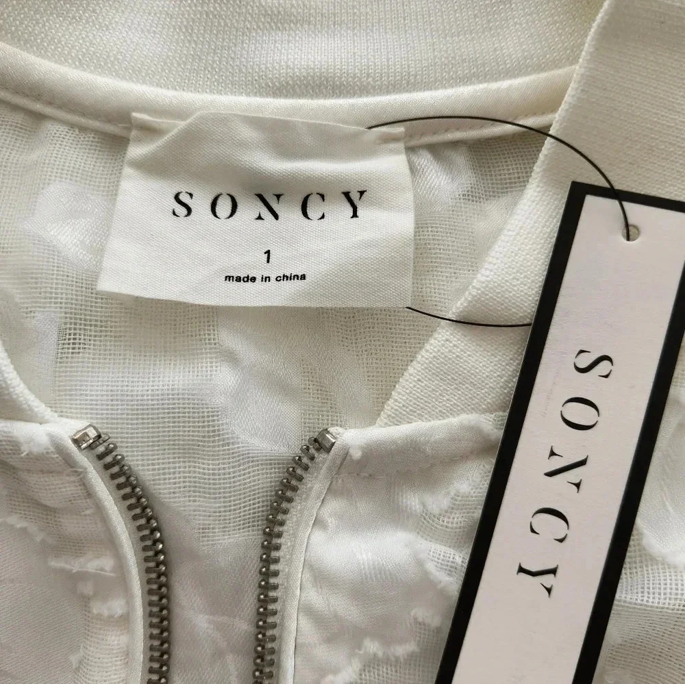 Soncy delicate lace